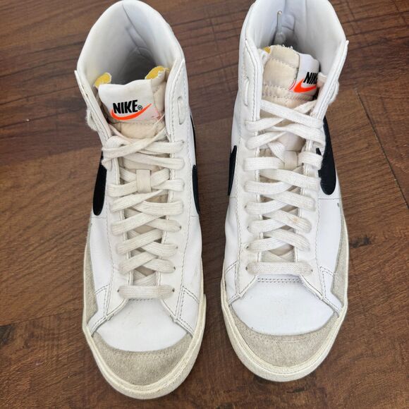 Nike Blazer Mid 77 Shoes Womens Size 8 Retro Classics CZ1055-100 Swoosh - Picture 4 of 8